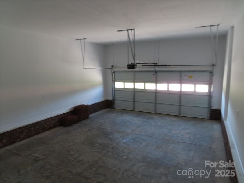 Image 19 of a home in .