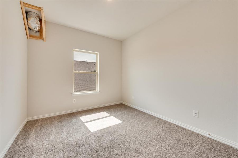 Spacious, unfurnished interior of a new home in City Point, North Richland Hills (Image 27).