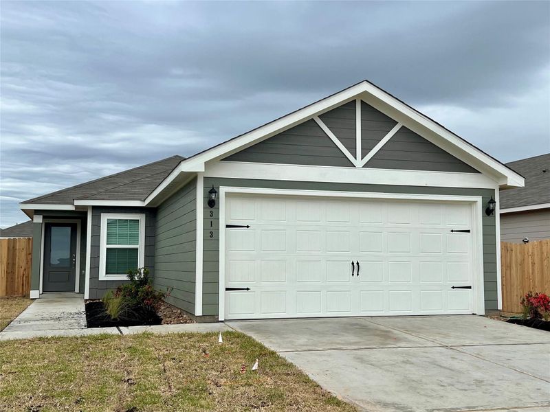 Image 11 of a home in Trails at Cochran Ranch. Image 11 of a home in Trails at Cochran Ranch.