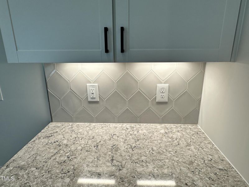 Kitchen Features