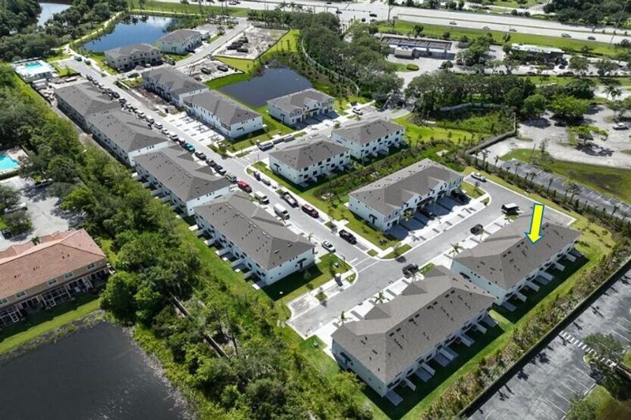 Image 14 of a home in Camellia.