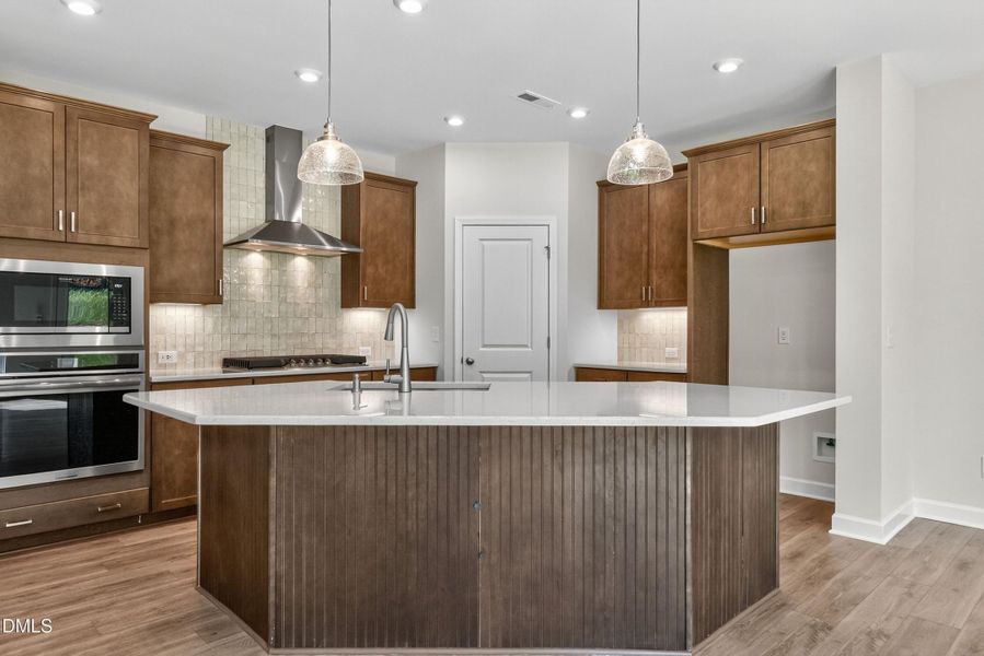 virtual-tour-152200-photo-17587440599141 virtual-tour-152200-photo-17587440599141