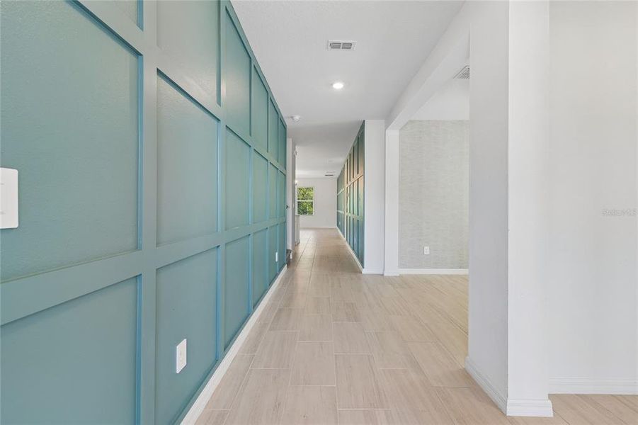 Spacious, unfurnished interior of a new home in , Land O' Lakes (Image 36).