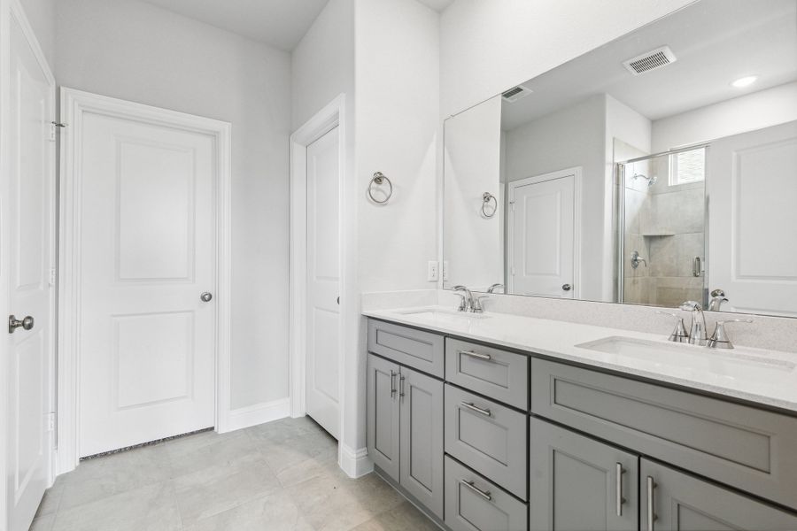 Representative furnished interior of a home built from the Lyla by Megatel Homes in Santorini, Seagoville (Image 5).