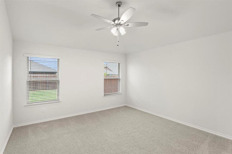 18. 3253 Mercer - Primary