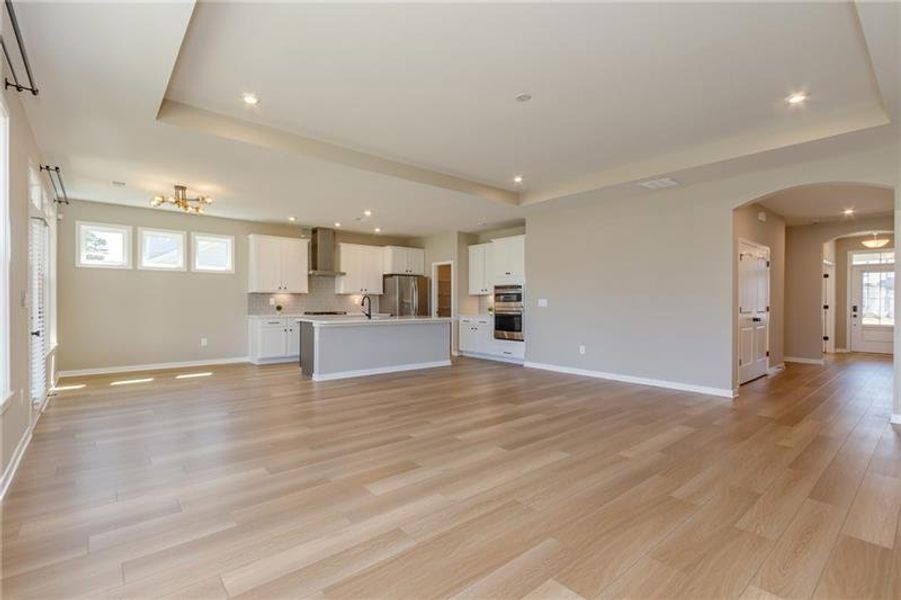 Spacious, unfurnished interior of a new home in Sweetbay Farm, Lawrenceville (Image 25).