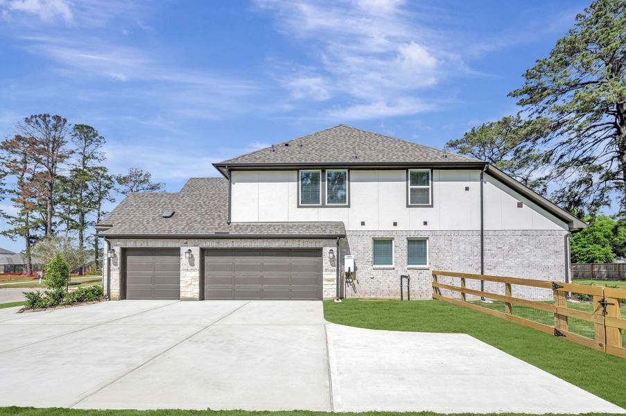 Front Exterior Front Exterior