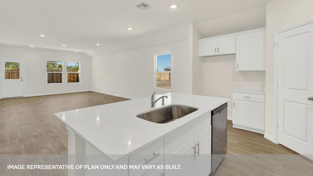 Image 30 of a home in Paramount.