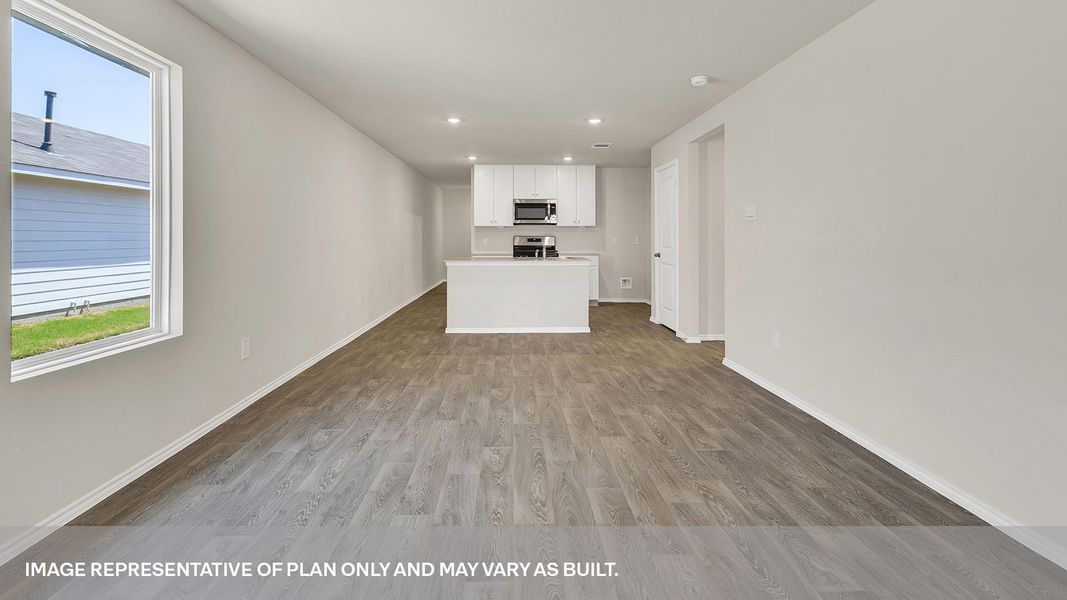 Spacious, unfurnished interior of a new home in Navarro Fields, Seguin (Image 12).