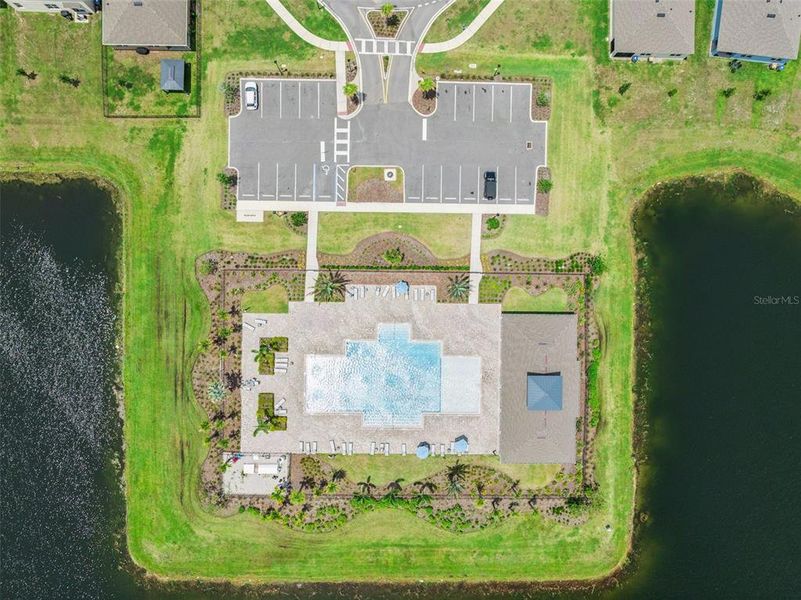 Community amenities in Buena Lago, St. Cloud (Image 29).