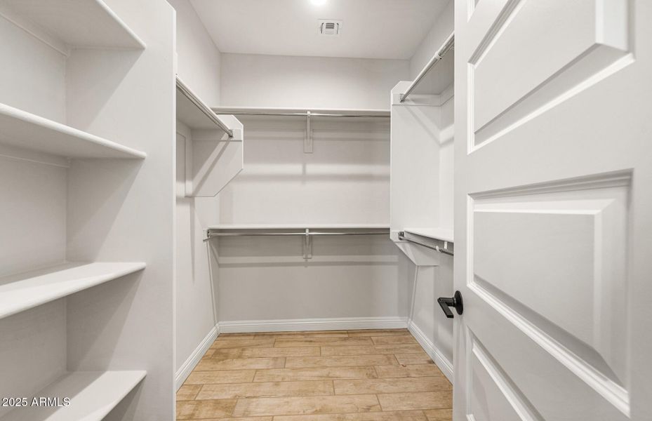 Owner's Closet Owner's Closet