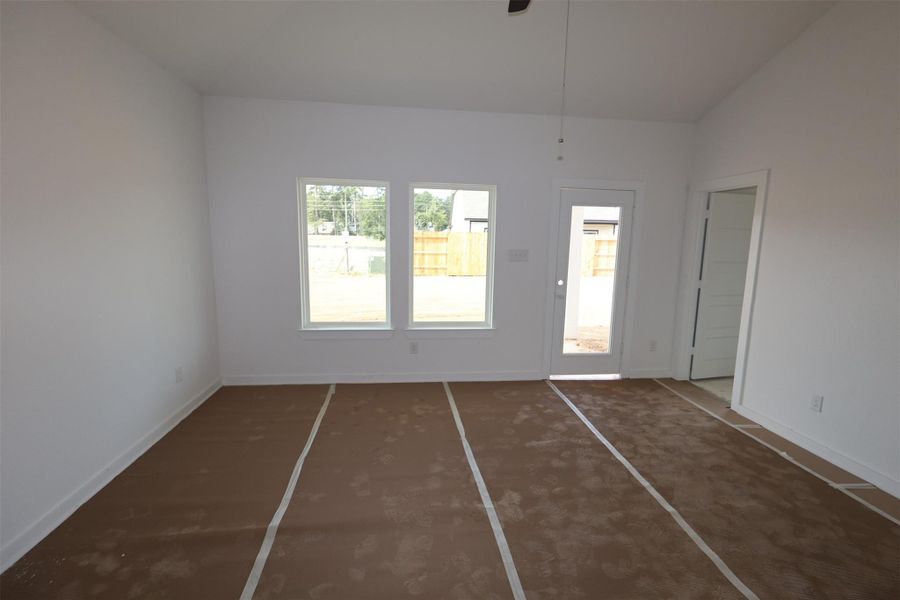 Spacious, unfurnished interior of a new home in Indian Springs, Crosby (Image 21).