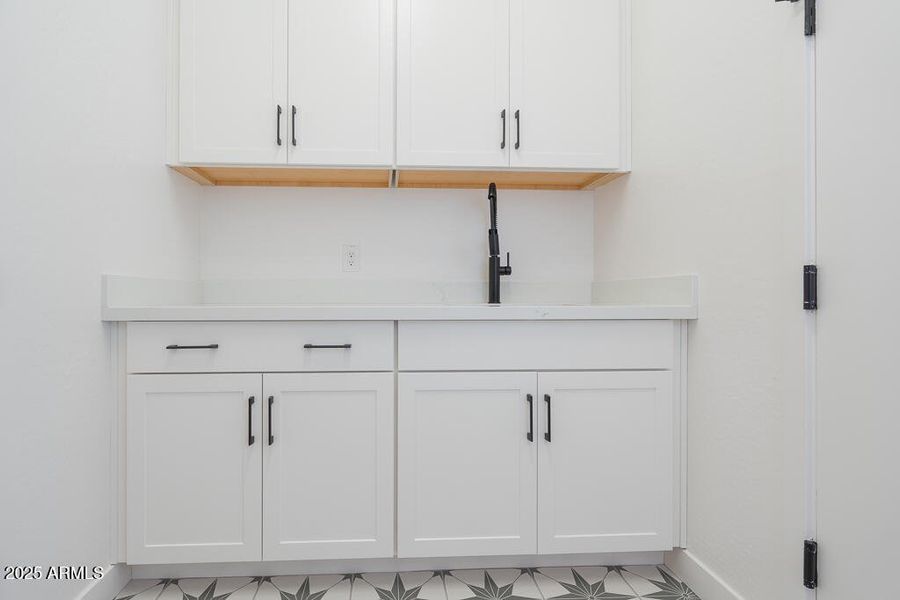 Tri Pointe Waterston Central 385 - Laund