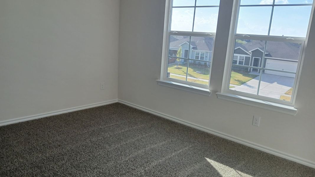 Spacious, unfurnished interior of a new home in Wildwood, Royse City (Image 9).