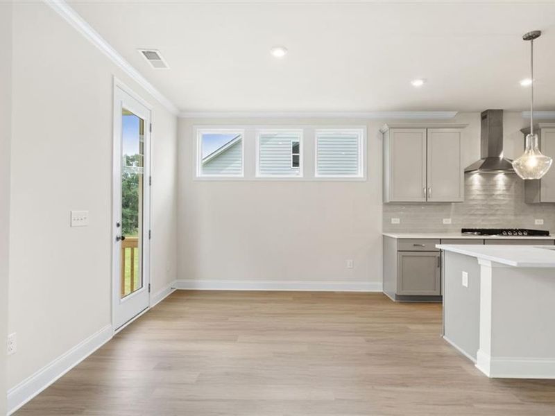Spacious, unfurnished interior of a new home in Wehunt Meadows, Hoschton (Image 21).