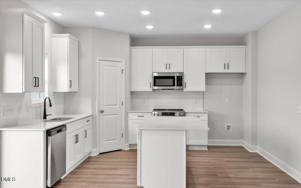 12-Ashley 4139 Emmas Way-12