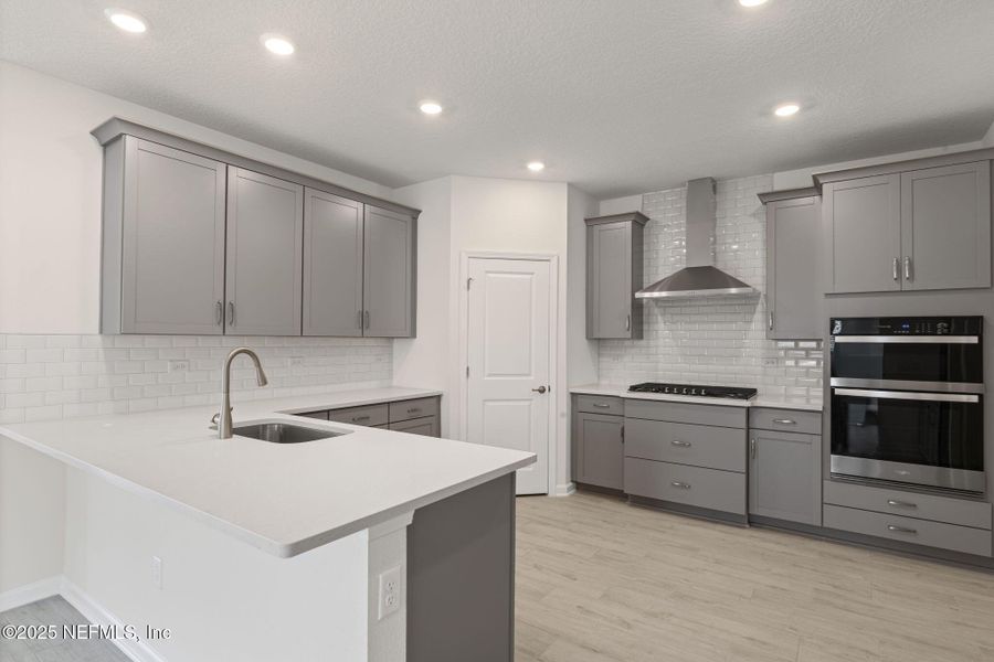 Furnished interior view inside a new home in Beacon Lake, St. Augustine (Image 7).