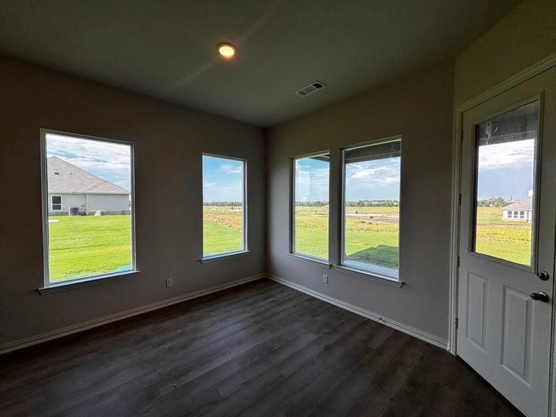 Spacious, unfurnished interior of a new home in Hillview Addition, Decatur (Image 8).
