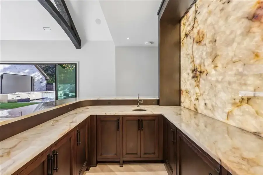 Image 118 of a home in .