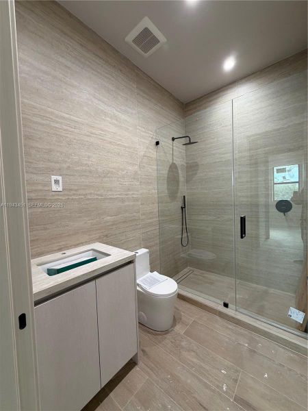 Furnished interior view inside a new home in , Fort Lauderdale (Image 3). Furnished interior view inside a new home in , Fort Lauderdale (Image 3).