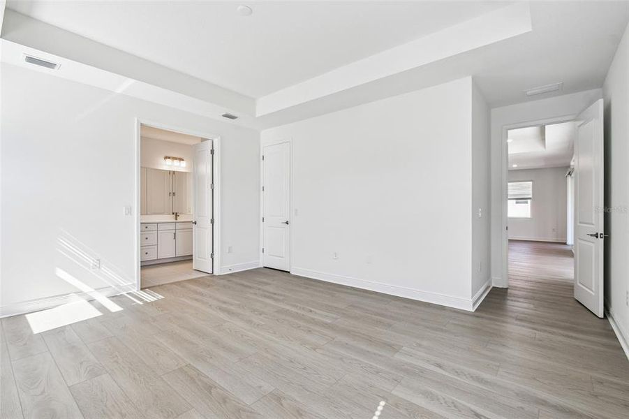 Spacious, unfurnished interior of a new home in Hawkstone, Sarasota (Image 20). Spacious, unfurnished interior of a new home in Hawkstone, Sarasota (Image 20).