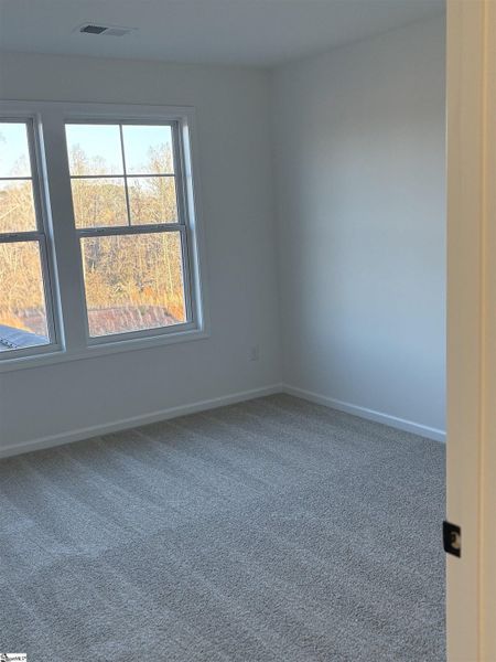 Spacious, unfurnished interior of a new home in Hazelwood, Boiling Springs (Image 12).