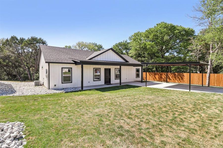 Exterior details and patio area of a home in , Rio Vista (Image 30).