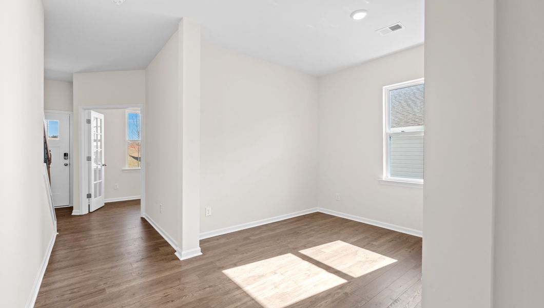 Representative unfurnished interior of a home built from the Biltmore by D.R. Horton in Hunters Ridge, Woodruff (Image 18).