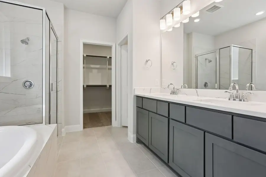 Furnished interior view inside a new home in Woodhavyn 40', Magnolia (Image 11).