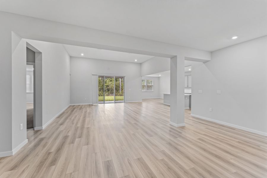 Dogwood Plan Lot 581 Dining Area at NorthShore in Kingsland