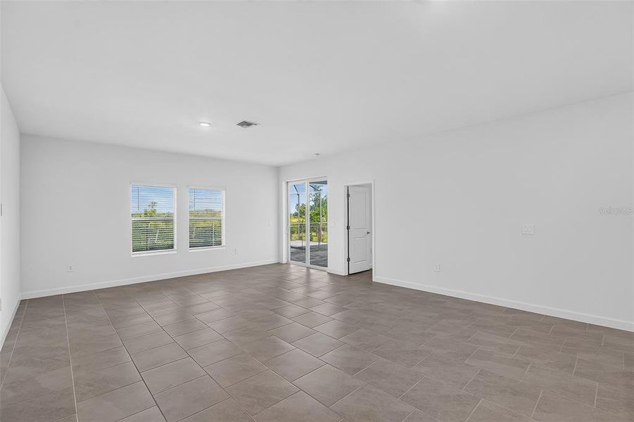 Spacious, unfurnished interior of a new home in Lennar at Turnleaf, Punta Gorda (Image 14). Spacious, unfurnished interior of a new home in Lennar at Turnleaf, Punta Gorda (Image 14).