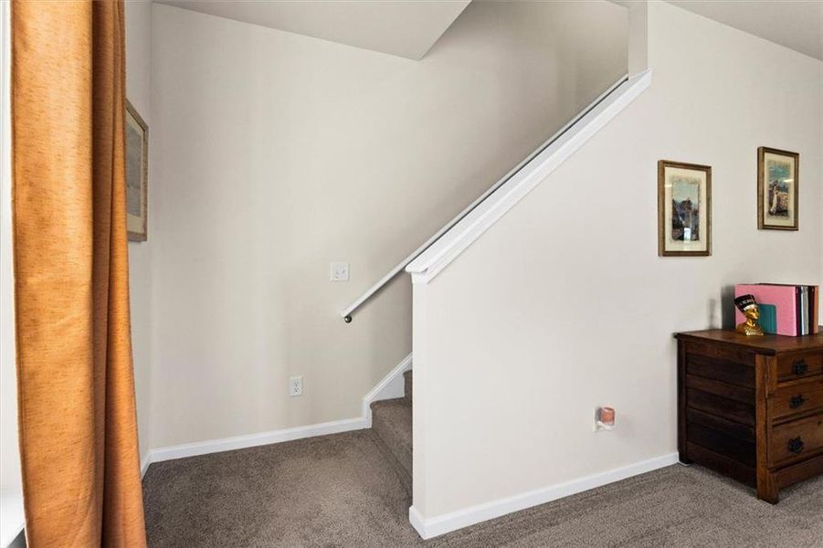 Spacious, unfurnished interior of a new home in Garrett Preserve, Hiram (Image 26).