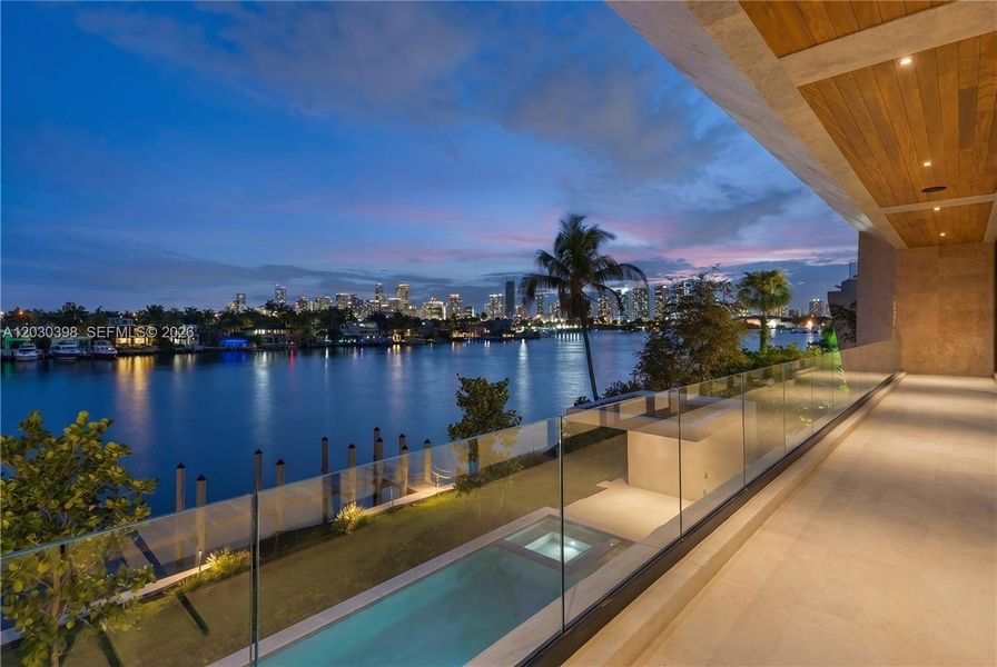 Community amenities in , Miami Beach (Image 60).