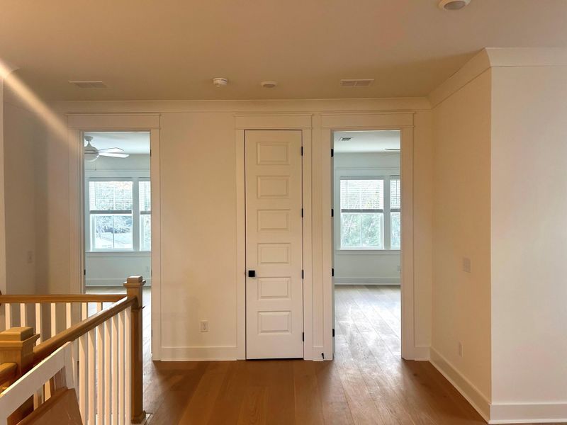 Spacious, unfurnished interior of a new home in Central Park, Charleston (Image 23).