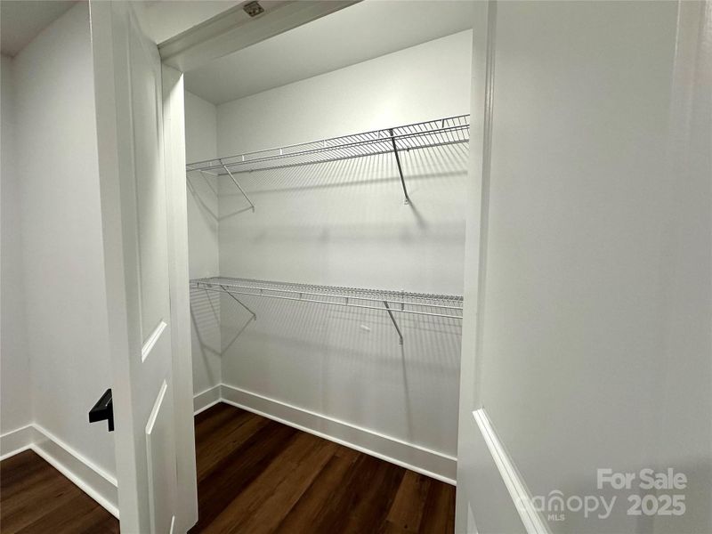 Spacious, unfurnished interior of a new home in , Granite Falls (Image 33).