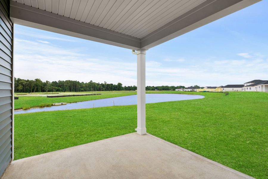 Northbrook Rear Covered Patio