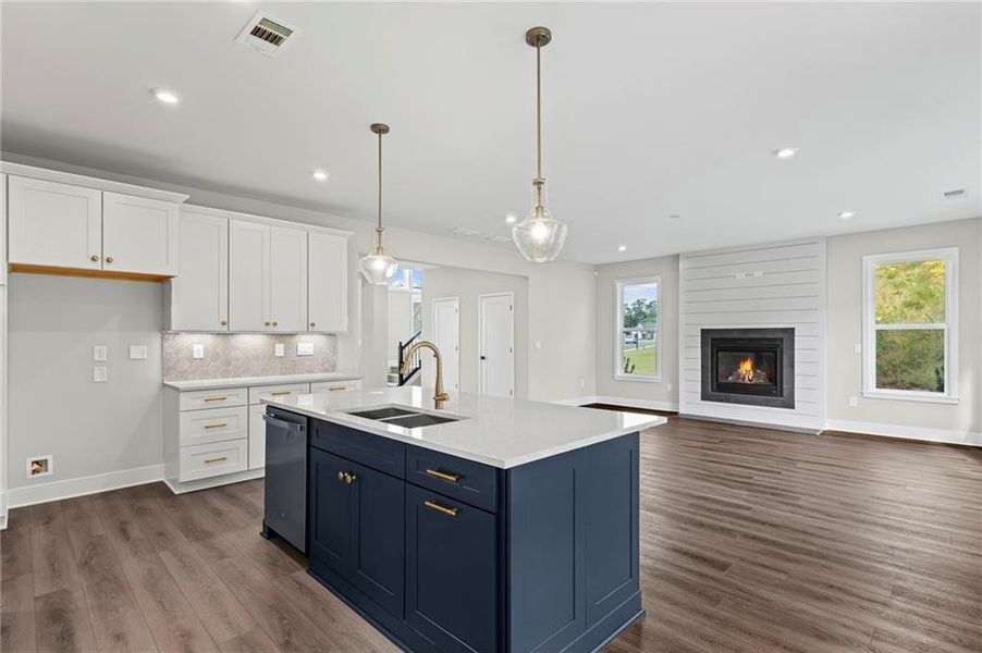 Furnished interior view inside a new home in Twin Lakes, Hoschton (Image 5).