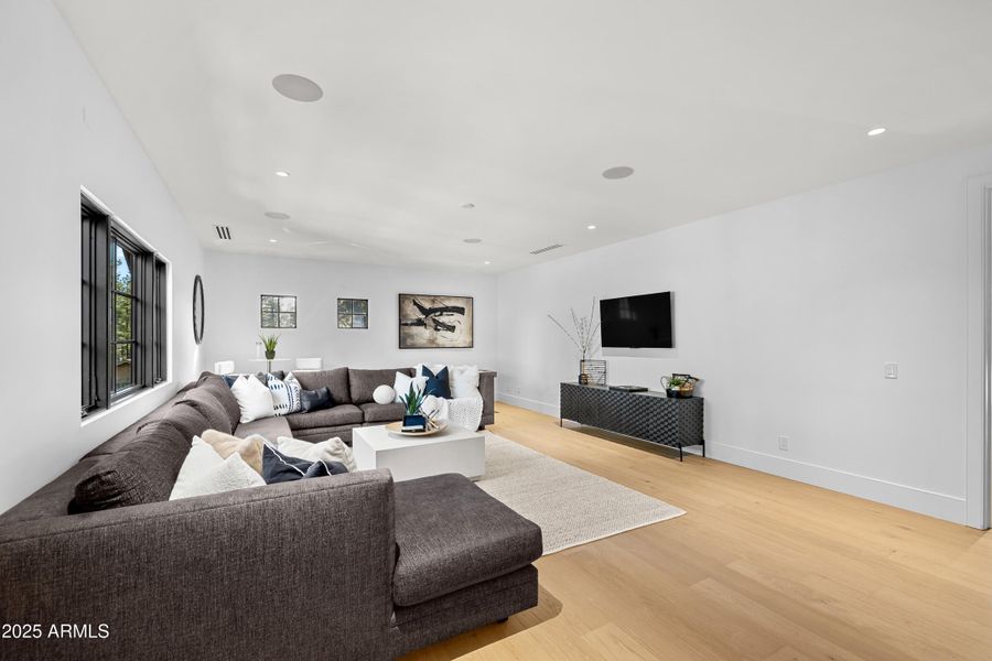 Upstairs Loft/Flex Room Upstairs Loft/Flex Room