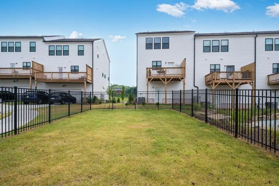 Exterior details and patio area of a home in Rosewood Farm, Lawrenceville (Image 4).
