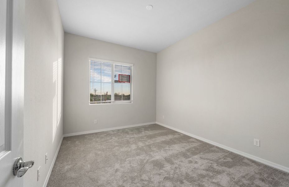 Spacious, unfurnished interior of a new home in Visara, Surprise (Image 20).