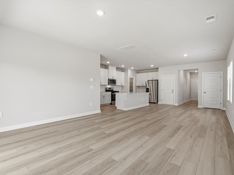 Spacious, unfurnished interior of a new home in Village at White Pine, Pendleton (Image 10). Spacious, unfurnished interior of a new home in Village at White Pine, Pendleton (Image 10).