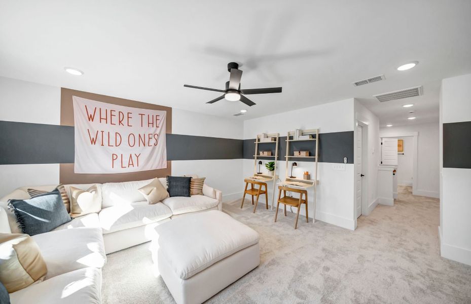 Furnished interior view inside a new home in Oakleaf Chase, Blythewood (Image 18).