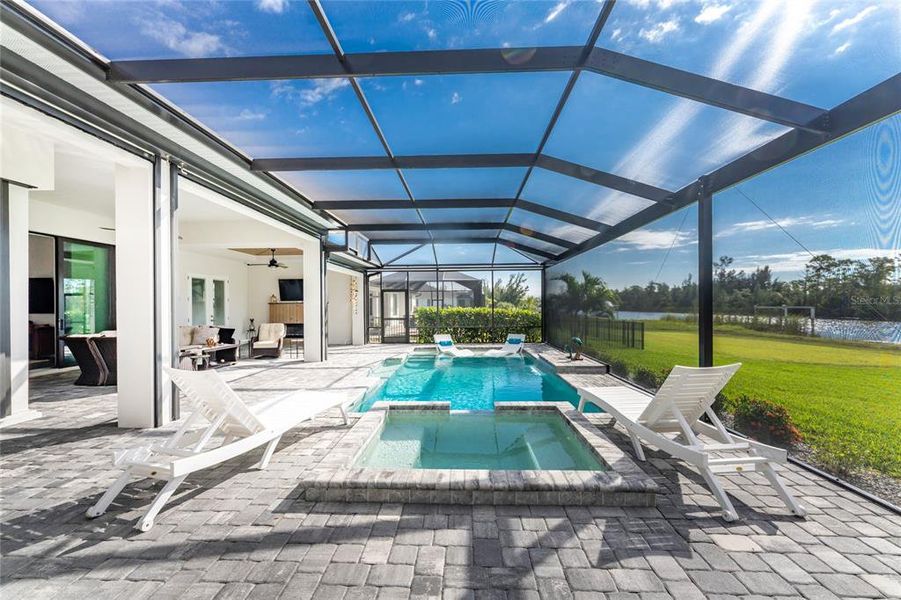 Exterior details and patio area of a home in , Port Charlotte (Image 26).