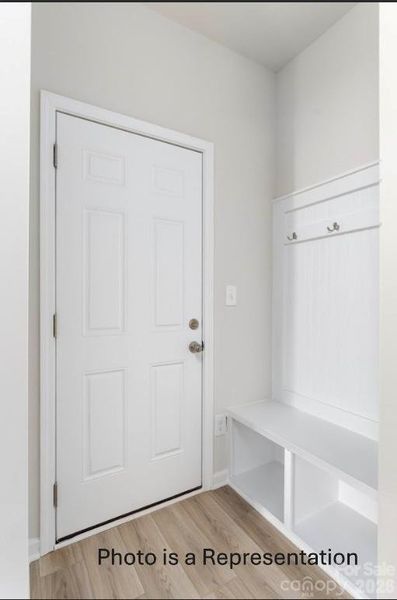 Spacious, unfurnished interior of a new home in Sierra Ridge, Gastonia (Image 8).