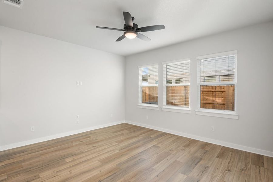 Spacious, unfurnished interior of a new home in Union Collection at Park Central, Georgetown (Image 24). Spacious, unfurnished interior of a new home in Union Collection at Park Central, Georgetown (Image 24).