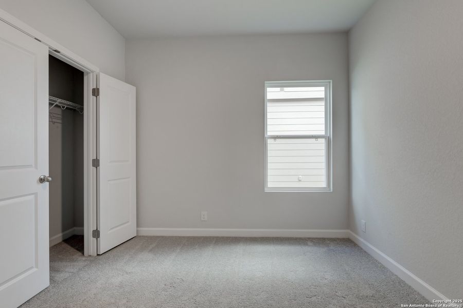 Spacious, unfurnished interior of a new home in Cordova Trails, Seguin (Image 26).