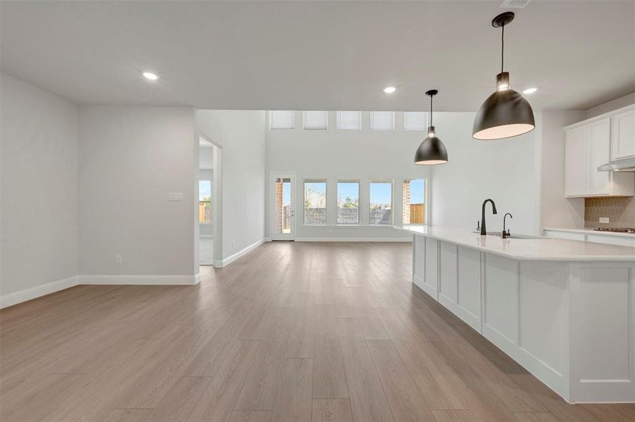 Spacious, unfurnished interior of a new home in Aster Park, McKinney (Image 18).