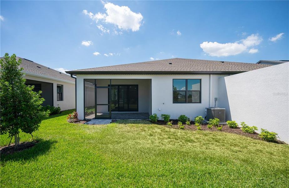 Exterior details and patio area of a home in , Apollo Beach (Image 22).
