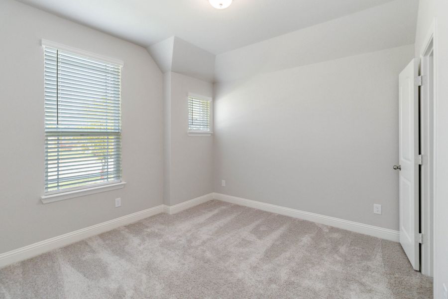 Representative unfurnished interior of a home built from the McKinney by Pacesetter Homes in Creekview Meadows, Pilot Point (Image 21).