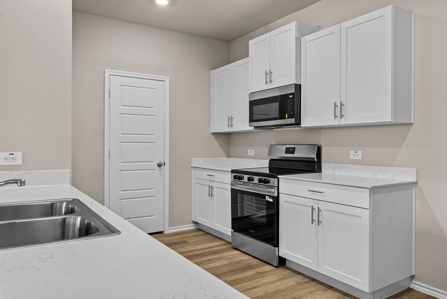 Furnished interior view inside a new home in , Fort Worth (Image 9). Furnished interior view inside a new home in , Fort Worth (Image 9).